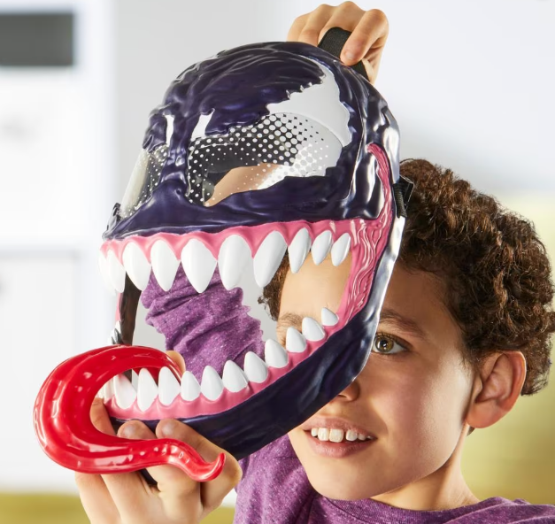 مسدس ضربة فينوم من مارفل مقابل سبايدر مان فينوم